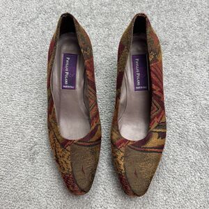 Phyllis Poland Tapestry Pointed Toe Kitten Heels Womens 8B Multi-Color Retro
